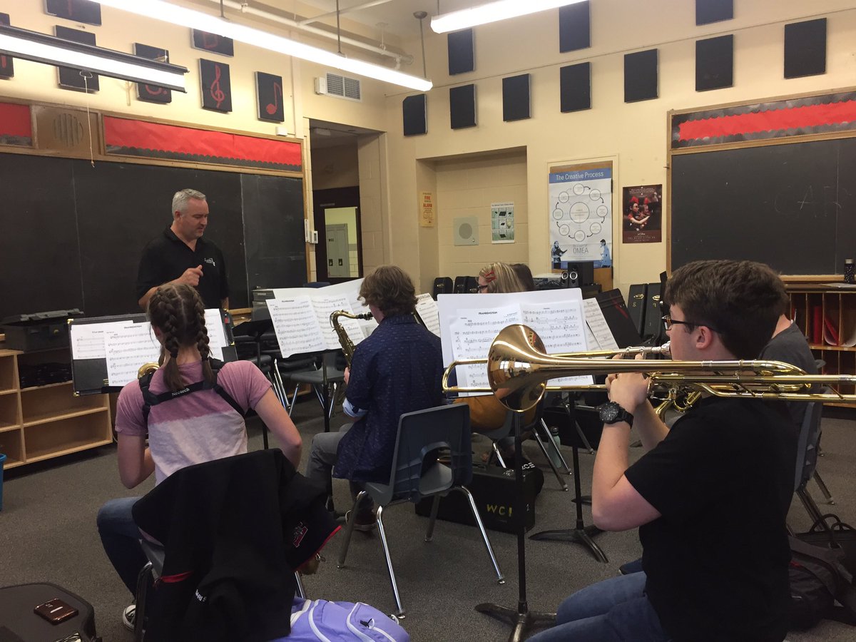 WCIMusicDept's tweet photo. Jazz workshop happening now with @mrmcnall! https://t.co/t9yoNI8mAW