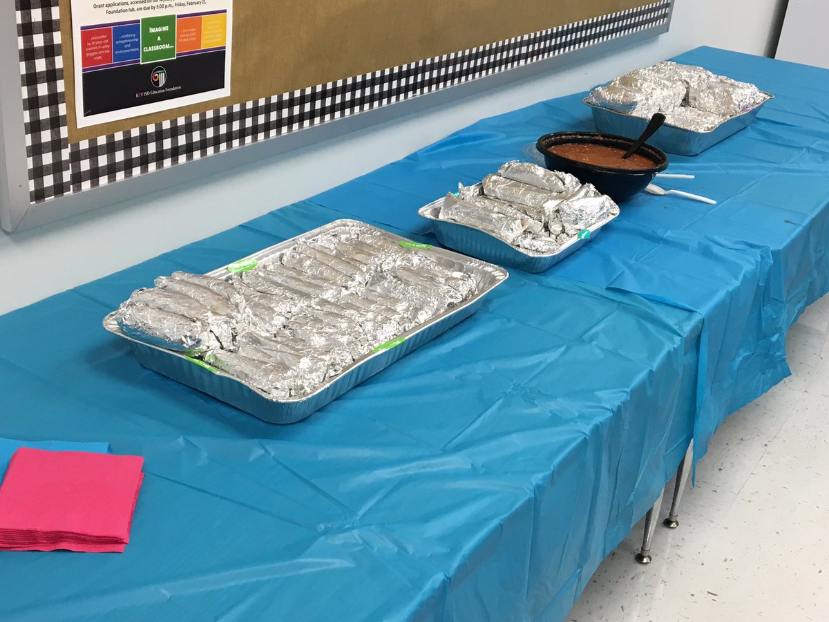 HayesHawks's tweet photo. We are celebrating National Taco Day and an Astros playoff game....Best Friday Ever! ๐ฎ #Hayeshawks #OutrageousOctober https://t.co/RtO3DRHxdR