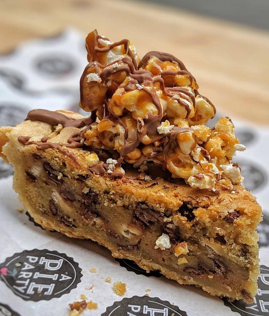 Our talented + lovely friend Claire is crowdfunding to open London's first pie bar! 🍰💘 Lucky for us SE Londoners she's seen the perfect site in #peckham ☺️ Look at this beauty. Let's make it happen: bit.ly/335jzf4 #lovelocal #se15