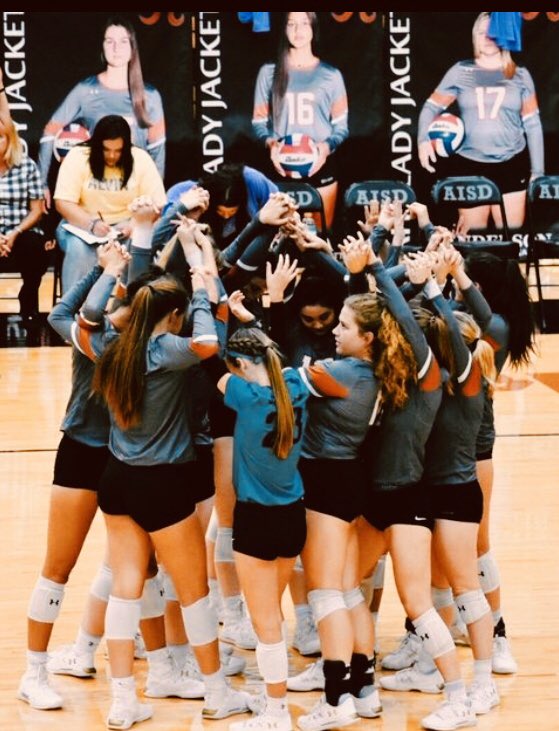 AlvinJacketVB's tweet photo. 🌟H O M E GAME TONIGHT 🌟
 🐝 🆚 Dickinson

Come to THE NEST for Jr High night &amp; celebrate our 3 awesome Jr Highs! 

🗓 Friday, October 4

⏰Fresh A - 4:15p
⏰Fresh B - 5:15p
⏰JV - 4:45p
⏰Varsity - 6:00p

📍Alvin High School

#committed #BuildTheNest #JacketFight #JacketPride https://t.co/fiXA95orRN