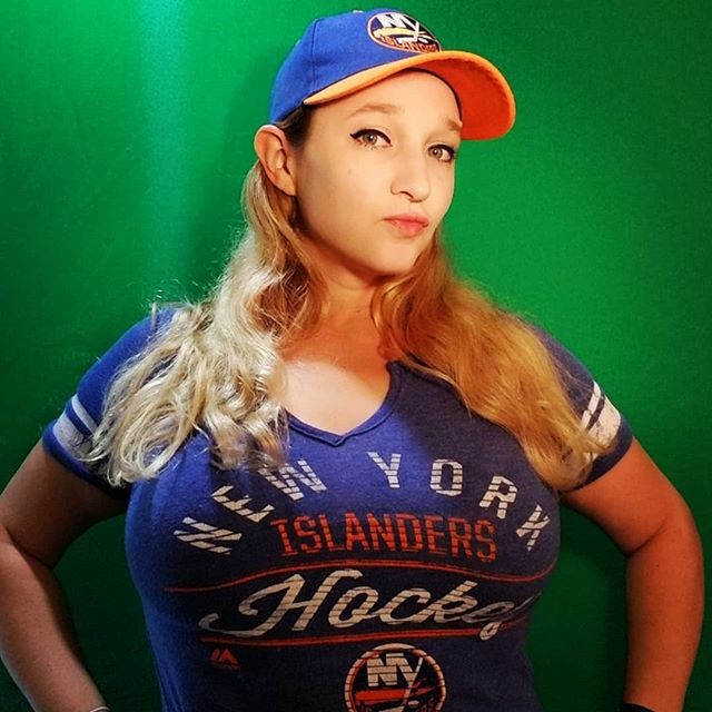 indiedebz's tweet photo. THE #NHL 2019-2020 SEASON IS FINALLY HERE!! 🏒
@ny_islanders opening night is tonight! So hyped!! Time to stretch out some #sporty logo tees!! 😂😂
#somegamerslikesports #nhlfan #puckbunny #islesfan #nyislanders #allforisles #nyi #lgi #gameon https://t.co/ppxowW4O4F https://t.co/rrksgHHOP6
