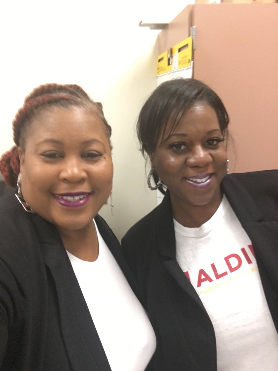 AldineVS's tweet photo. Stop by Nimitz 9
#RefreshingVisit #OnlineLearningLab #WaytogoMrsAdair #DedicatedtoOurStudents #StudentsAreSuccessful #WeAreAldine https://t.co/oWFUSKbirE