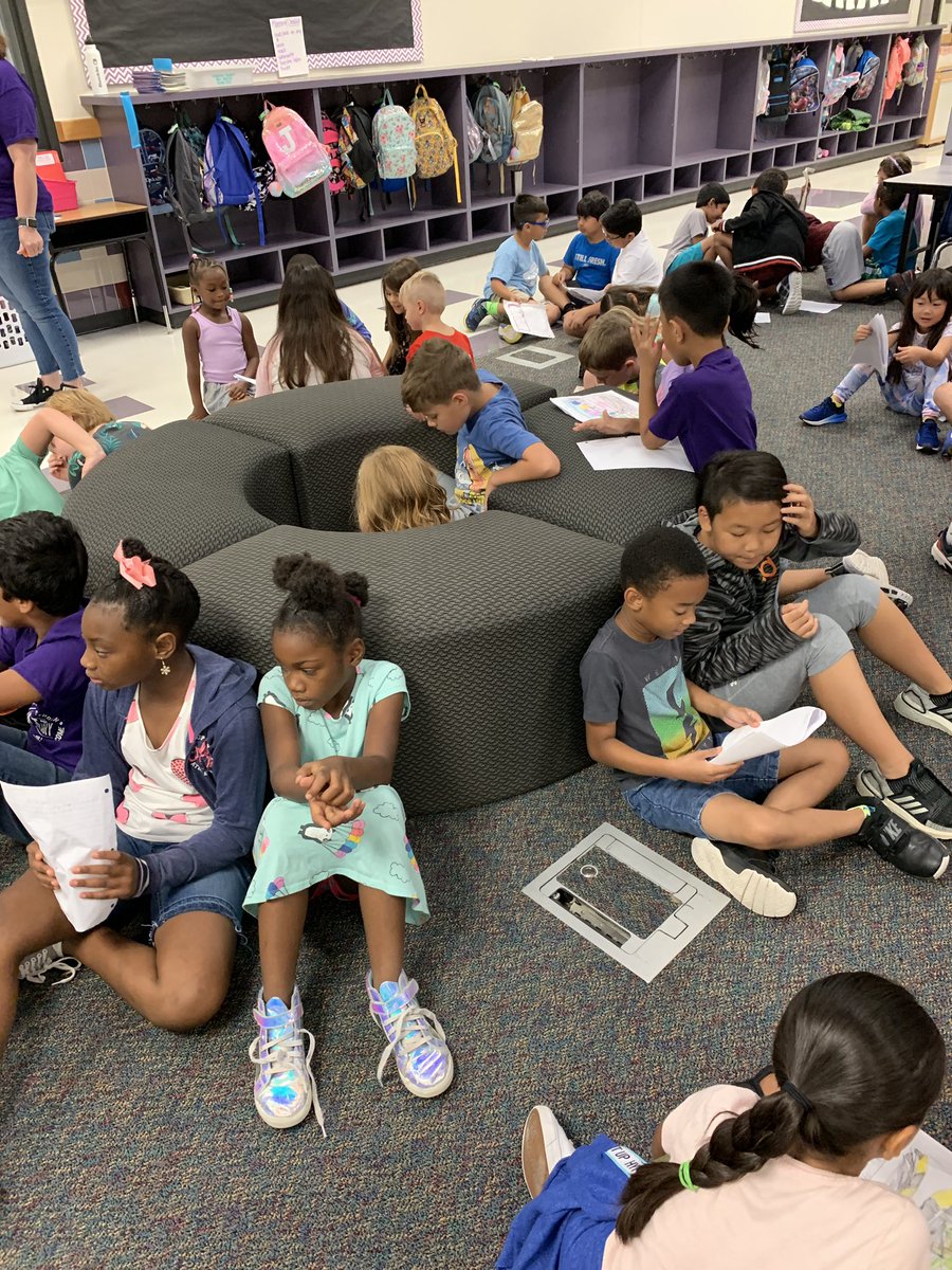 rlcramer19's tweet photo. We are having a big writing celebration in purple house this morning!! @ElliottLearners https://t.co/VHYuFARkuh