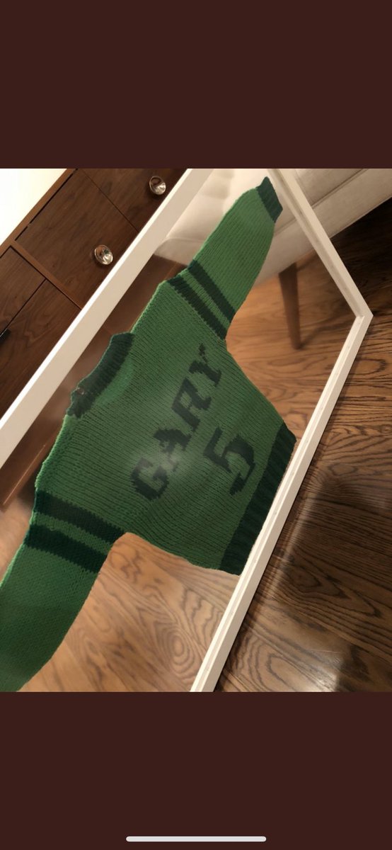 jc_property_'s tweet photo. G, by 65 you mass enough wealth to buy the Jets. A condition is thrown into the contract of sale, that you have to hand over your jersey (your, knitted prize possession) as part payment.. do you go ahead of the sale on those terms? 🤷🏽‍♂️🙊😂 @garyvee @TeamGaryVee @davidrocknyc https://t.co/1dPtyb7RU6
