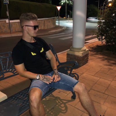 hroonzz's tweet photo. #NewProfilePic https://t.co/jbjJ8M7StA
