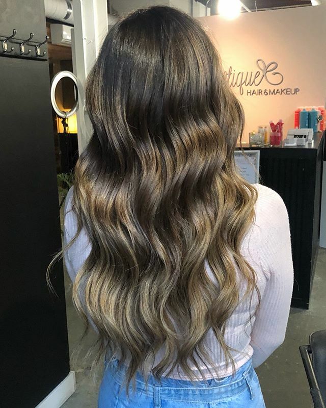 Bronde lover ❤️🍂 ⠀
.⠀
@philocalyhair⠀
@taraflemminghairandmakeup ⠀
.⠀
#philocalyhandtiedwefts #handtiedbeadedwefts #philocalycertifiedsalom #brondehair #habitcertifiedhairsalon #bowtiquehairandmakeup #halifaxhair #halifaxsalons #bestofhalifaxsalon #halifaxsmallbusiness #…