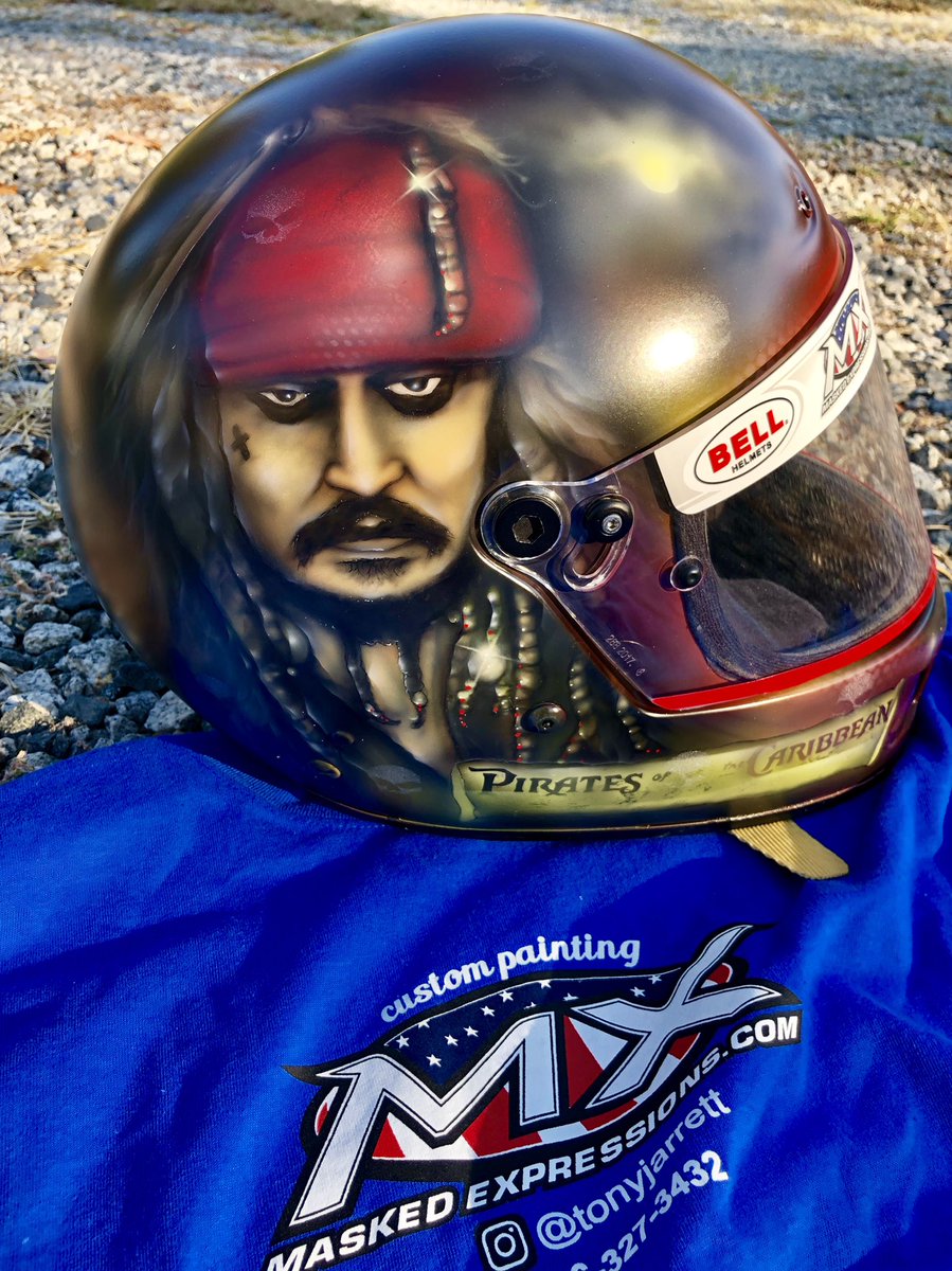 tonyjarrett67's tweet photo. Pirates of the Caribbean/Star Wars helmet finished! #maskedexpressions #customgoaliemasks #customracehelmets #artist https://t.co/TG0PJ0Q41p