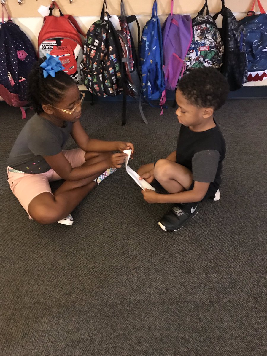 TalentedTigers's tweet photo. Collaboration Team Up 4th &amp; 1st graders designing an objective that can travel far❤️.  @NSECrickets https://t.co/w9EFEYystN