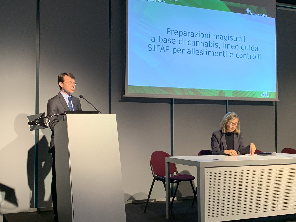 mandelli_andrea's tweet photo. Si conclude la prima giornata di #Farmacistapiu 2019. Tanti i colleghi intervenuti che oggi hanno voluto confrontarsi sui temi caldi della #professione domani si ricomincia @FarmacistaPiu https://t.co/o5hnnKuwV1