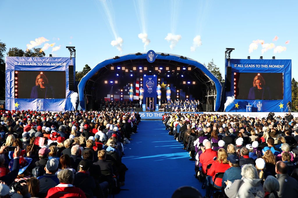 fmxevents's tweet image. Who managed to see Europe reclaim @2019solheimcup  a few weeks ago? 🏆It was a great golf tournament! With women from team USA &amp;amp; Europe battling it out to win the cup, it follows the same rules as the Ryder Cup.🏌🏼‍♀️We transported staging to the tournament, which is pictured below!