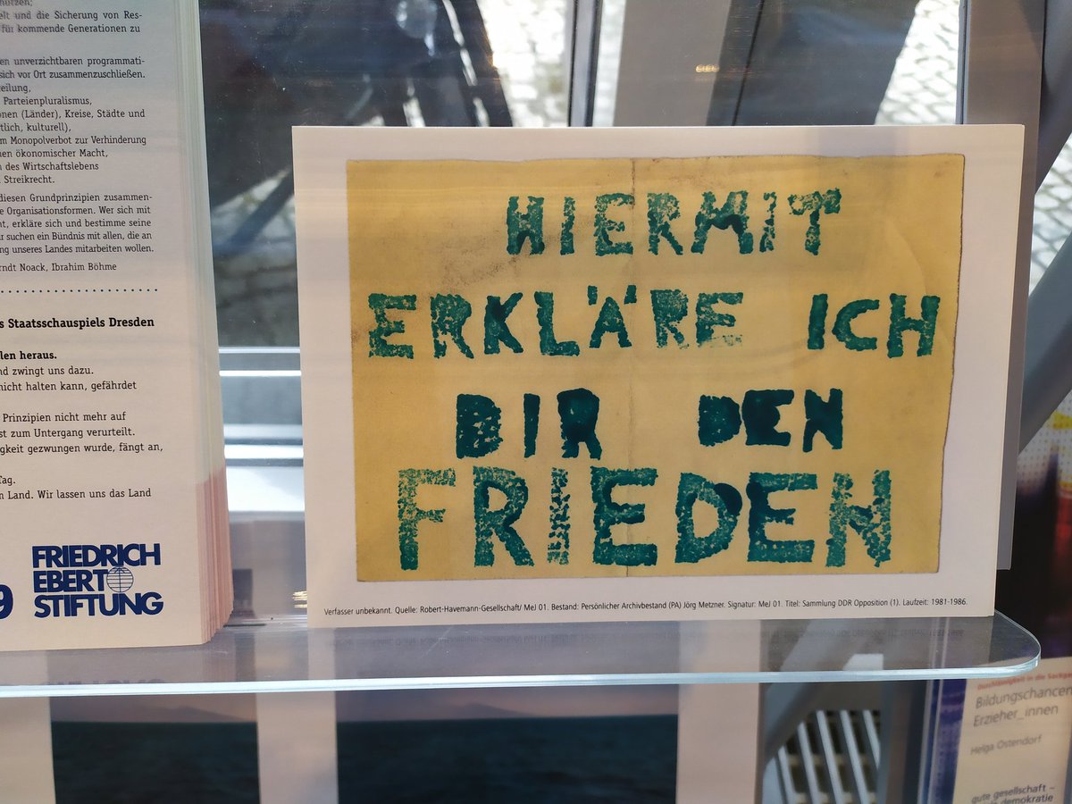 boavista_social's tweet photo. Übermedien- und Bildbloggründer @niggi Stefan Niggemeier hält Keynote auf der FES-Medienakademie 2019 - Fakten finden, Demokratie verteidigen. Trotzdem. #journalisMUSS #ebertstiftung @uebermedien https://t.co/WVtlid36zp