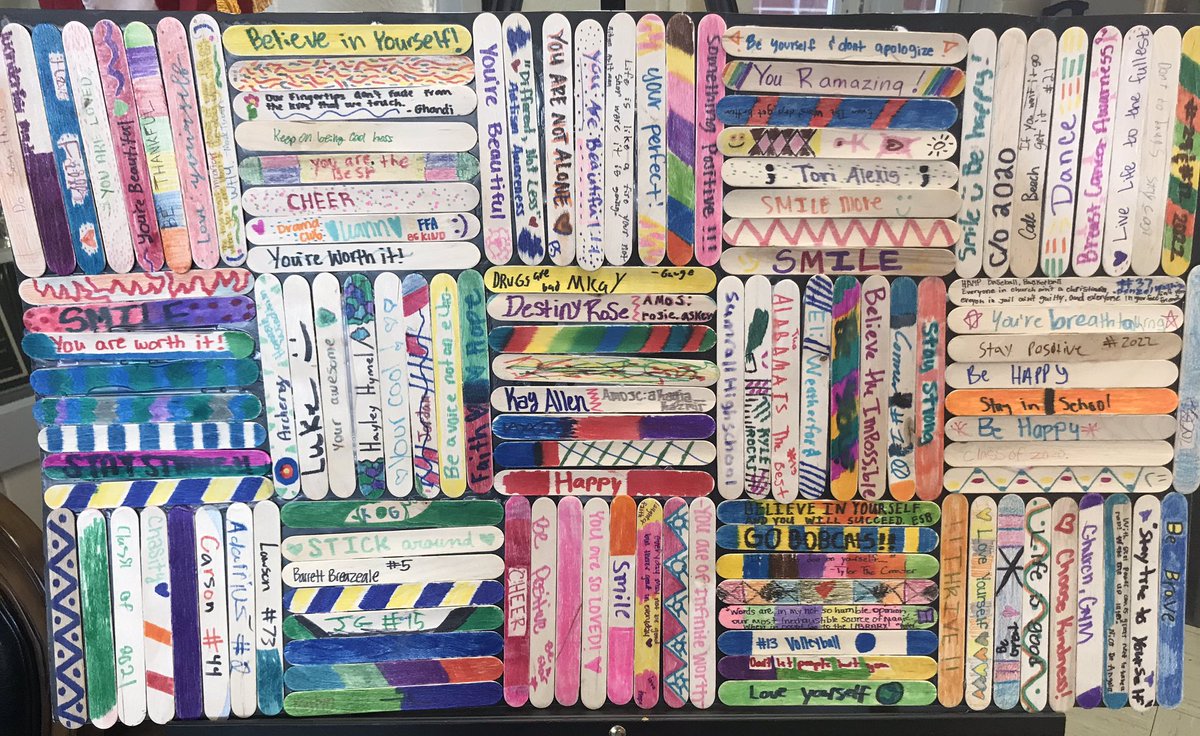 SumrallHSCC's tweet image. Collaborative Art Project to promote fellowship and community!  #DifferenceMakerLCSD