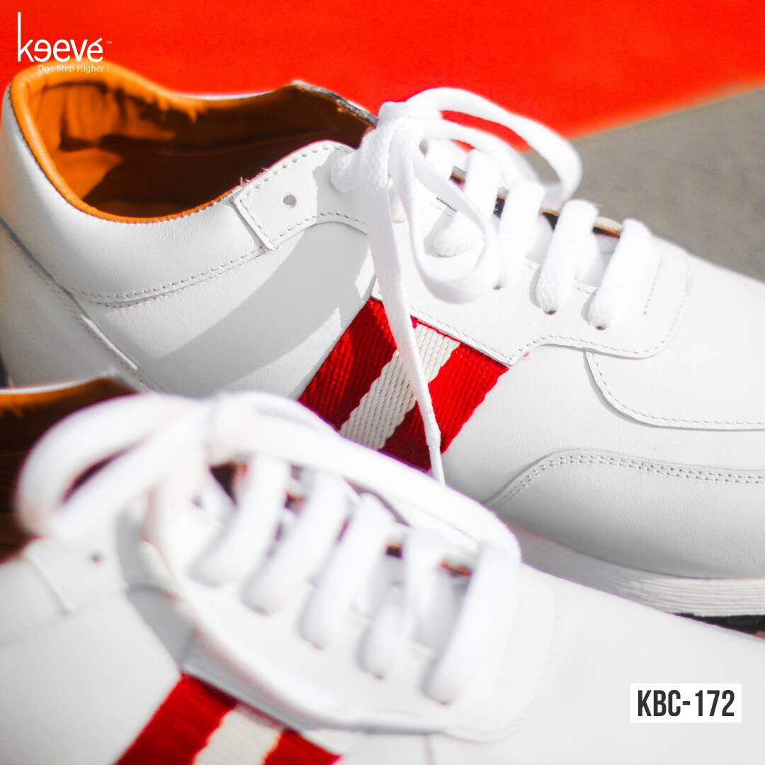 Keeveid's tweet photo. Keuntungan Sneaker Putih:
•
Sneaker putih adalah pilihan yang pas untuk tampilan monokrom,karena akan memberi "cahaya" dari nuansa gelap pada gaya monokrom.
•
Selain itu, sneakers putih cocok dipadu padankan dengan berbagai warna celana.
•
#Keeve #Sneakerputih https://t.co/blIgAh0jaY
