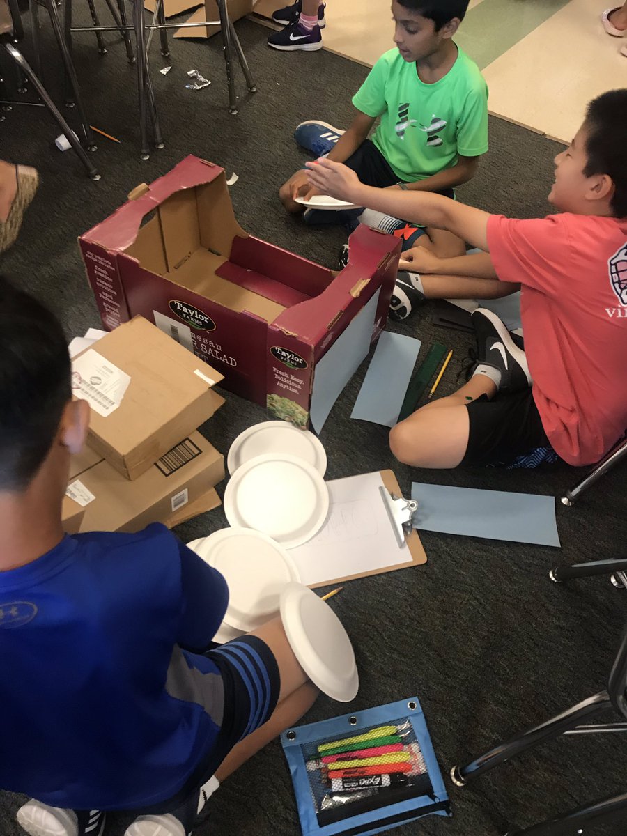 MrsReichelMPE's tweet photo. Cardboard creating in process #globalcardboardchallenge #cainesarcade #makerspace #steam #stem #panthersatwork #creativity #collaboration #criticalthinking #communication https://t.co/oSWbH9mOkm