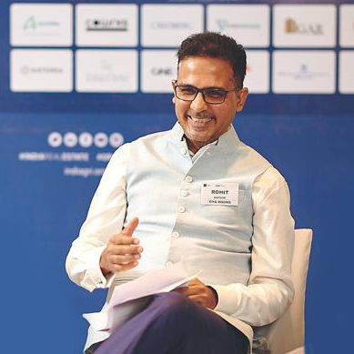 Do something that makes you smile every day! #Throwback to this picture captured at the #GRI19. #WorldSmileDay