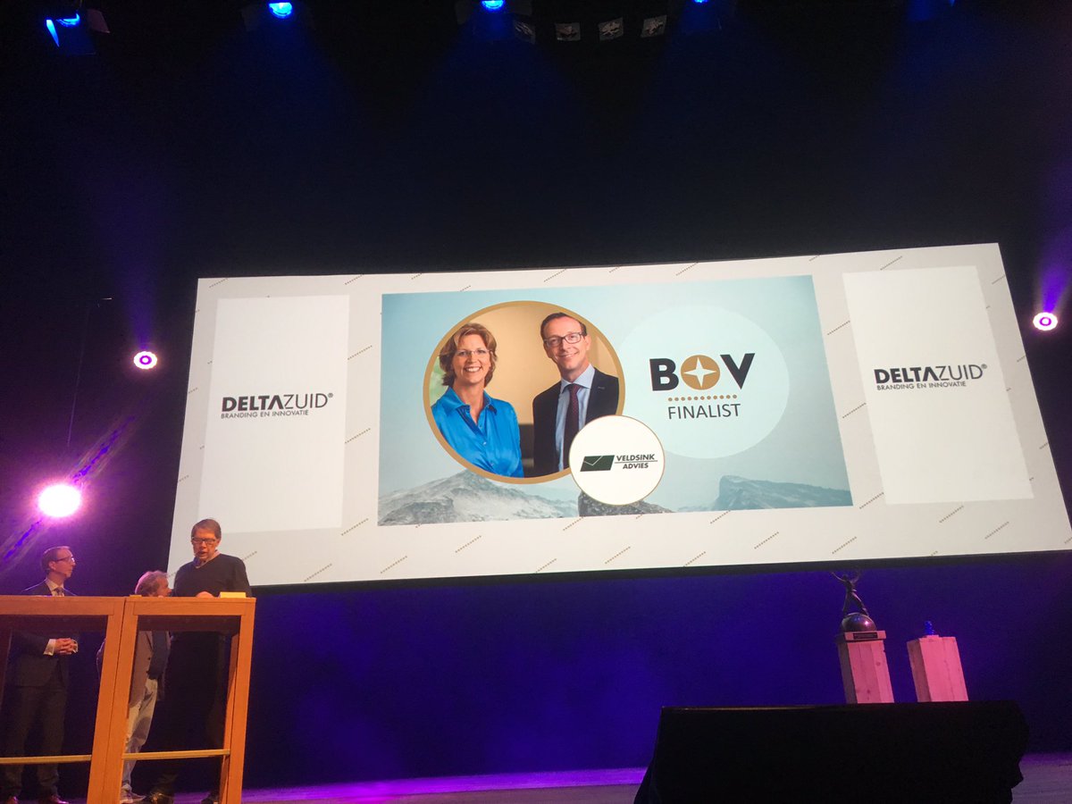 HTindemans's tweet image. Aanwezig bij uitreiking BOV trofee. Henri en Jeannette Veldsink uit @gemeentenuenen zijn genomineerd #spannend