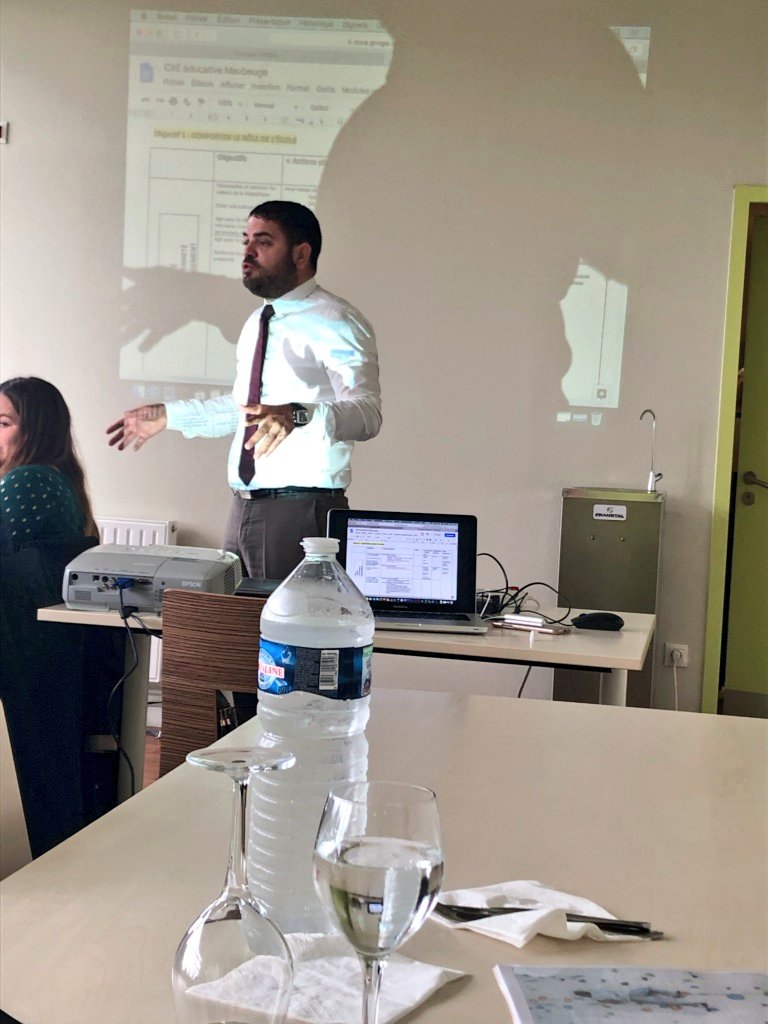 FaycalJelil's tweet image. @VilleMaubeuge @aclille, pour #CitesEducatives au collège Vauban #qpv 
↪Ecriture projet
"Faisons de ces projets des leviers pour la réussite élèves avec ls parents&amp;amp;ts ls acteurs
Soyons ambitieux.Les budgets sont là #PLF2020"
@VincentLena62 @J_Denormandie @jmblanquer @CGET_gouv