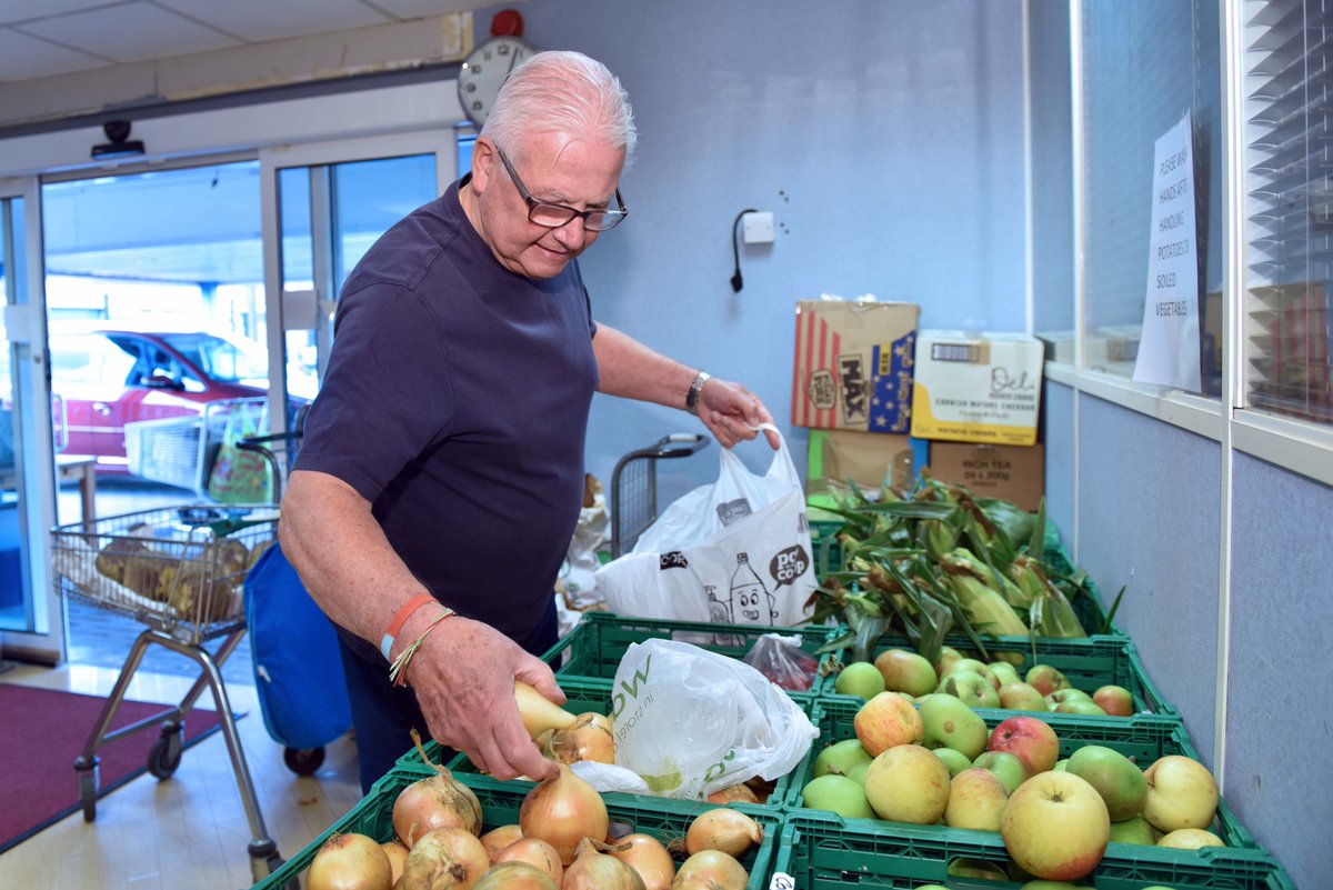 FindIpswich's tweet photo. #Foodbanks offer a lifeline to people who are struggling at some point in their lives. 

This #foodbankFriday we want to say thank you to our local community for their support, which allows us to continue the work we do to help those in Ipswich and Suffolk. 

#FINDfoodbank https://t.co/f2wMOAqIZu