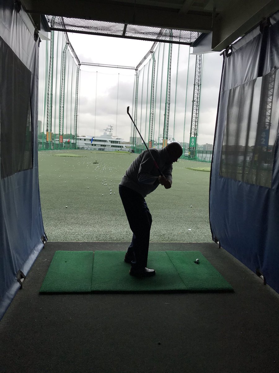 EmpireSalesGrp's tweet photo. A big thanks to @ChelseaPiersNYC Golf Club for hosting our annual Roofing Design Conference in NYC yesterday. With your help, many of us are a little better on the green. ;) #versico #aia #roofingdesign #specify #roofing #architects #greatvenue https://t.co/32mZEGRluD