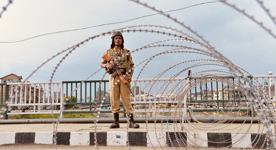 PoliTweets_'s tweet photo. #stateofdisgrace #Economist Judges in India: ignoring the government’s abuses in Kashmir #politweets #today https://t.co/5tPtToLhU7