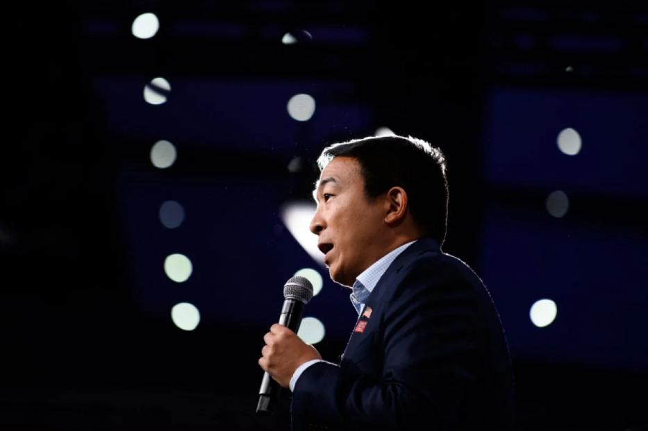 RollingStone's tweet photo. Dark-horse Democrat Andrew Yang just raised $10 million. Heโs on a hiring spree and building a legit campaign. But how far can he go? https://t.co/5KJEJ6rXzA https://t.co/WE2xBVmVpO