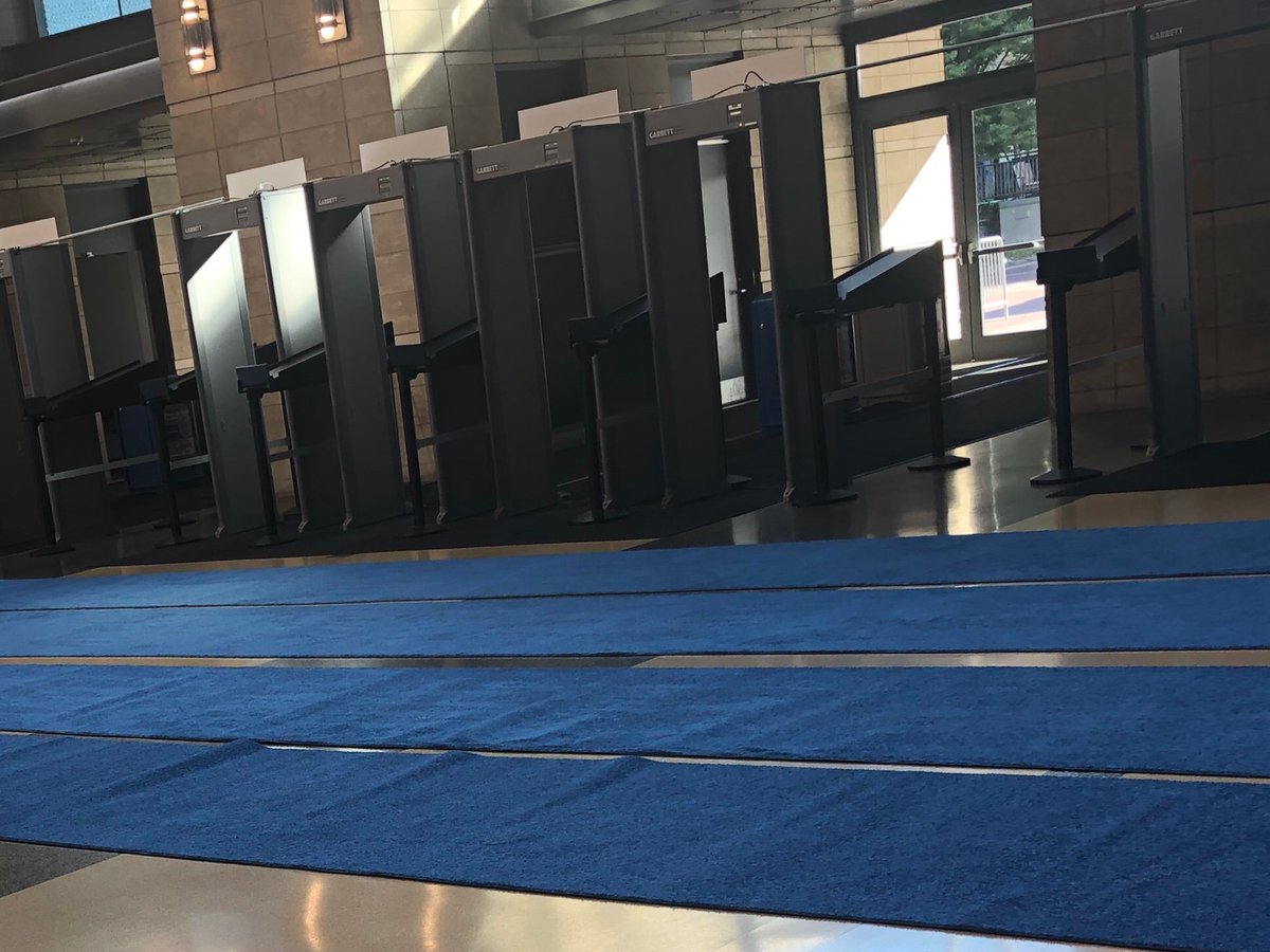 Riles2011's tweet photo. The #CBJ Blue Carpet is warming up. https://t.co/jml0OnUowv