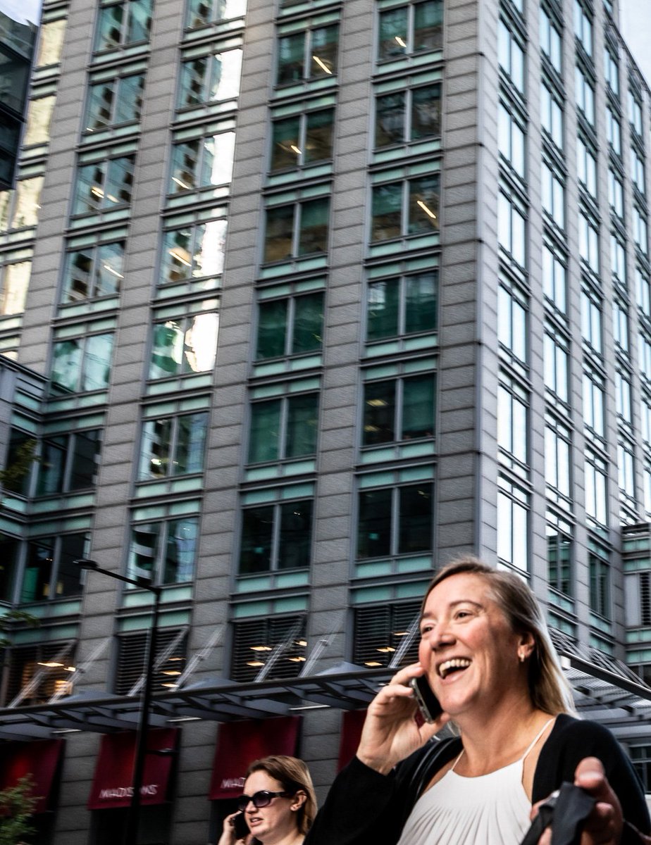 Quad_Windsor's tweet photo. Saviez-vous que le sourire est un anti-stress naturel? Maintenant oui! Joyeuse Journée mondiale du sourire! 😁

Did you know that smiling is a natural remedy to prevent stress? Now you do! Happy World Smile Day! 😁 https://t.co/ziKDXH4NkV