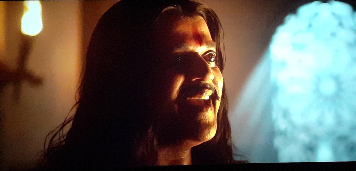 फिल्म साय रा नरसिम्हा रेड्डी में सांसद <a href="/ravikishann/">Ravi Kishan</a> जी को देखकर बहुत अच्छा लगा। बड़े स्टार कास्ट से सजी यह फ़िल्म उम्दा है। देशभक्ति के भाव से भरी इस फ़िल्म को हर किसी को  एक बार जरूर देखनी चाहिए।
Gr8! <a href="/ravikishann/">Ravi Kishan</a>