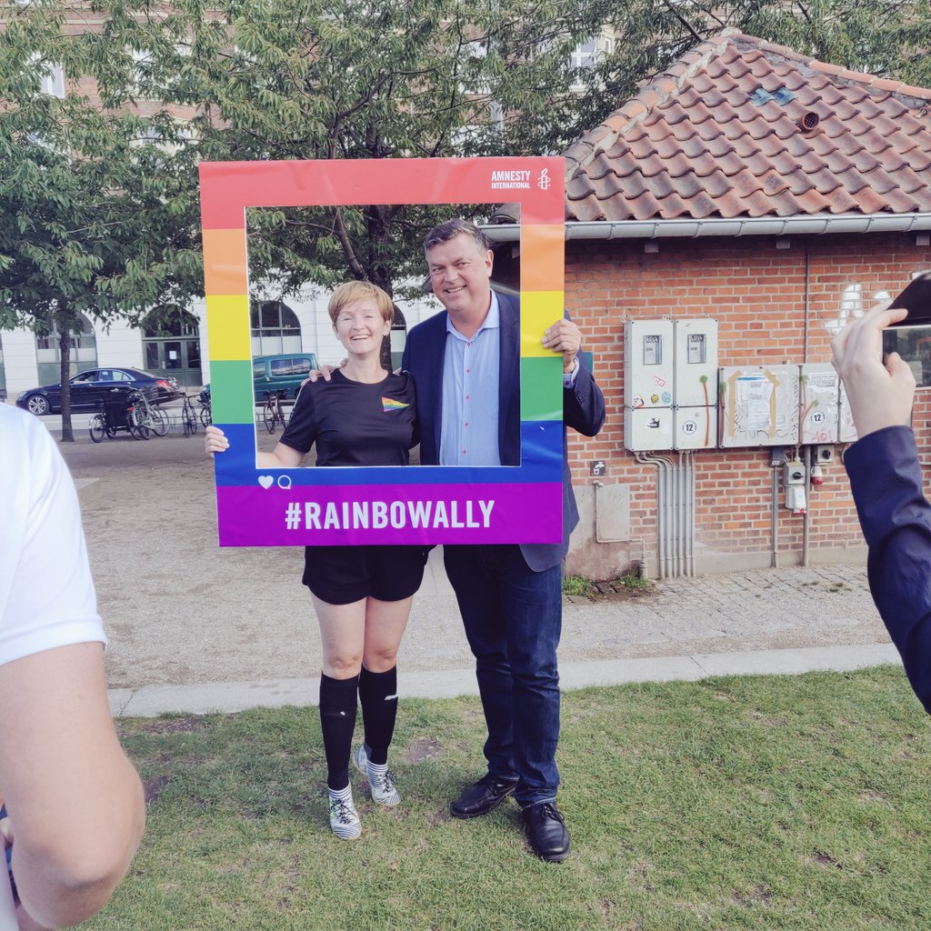 @MogensJensenS @happycopenhagen Vi glæder os til endnu en runde #PrideCup i @DGI_dk ⚽

 #pride2021 #rainbowally #idrætspol #dkpol #ligestilling #mangfoldighed