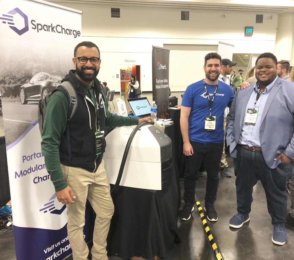 sabakarimm's tweet image. #DisruptSF has been awesome! Bumping into @Techstars alumni everywhere, using CrunchMatch (@Brellanetwork) to hack my networking schedule, brainstorming with @PascalWagner1, and hanging out with my new #WeMetOnTwitter friend @nmasc_. Who else do I have to meet? Tag them below!