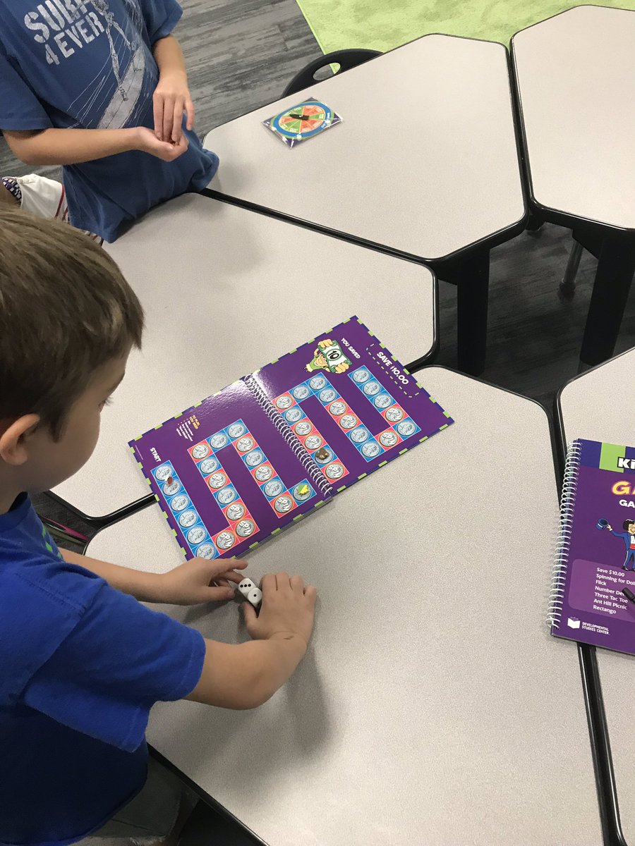 Miss_Trisa's tweet photo. Kids’ Safari works hard during homework time &amp; we still have fun! 📖✏️🎲  #KidzMath #Reading @ISDKidsSafari https://t.co/ceQWkVxa6Y