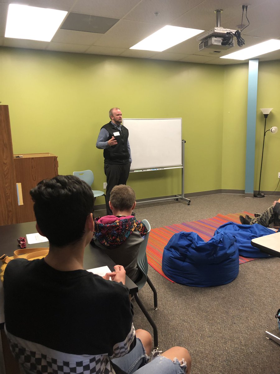 SVVSD_Ringer's tweet photo. ALL of our Freshman are attending 3 different Career Talks this week! Taking Post-Secondary Readiness by #StVrainStorm! @SkylineSTEM_VPA @SVVSDPartners @DPerfettiDeany @SVVSDsupt @SVVSDdeputy https://t.co/OabXtDyUBx