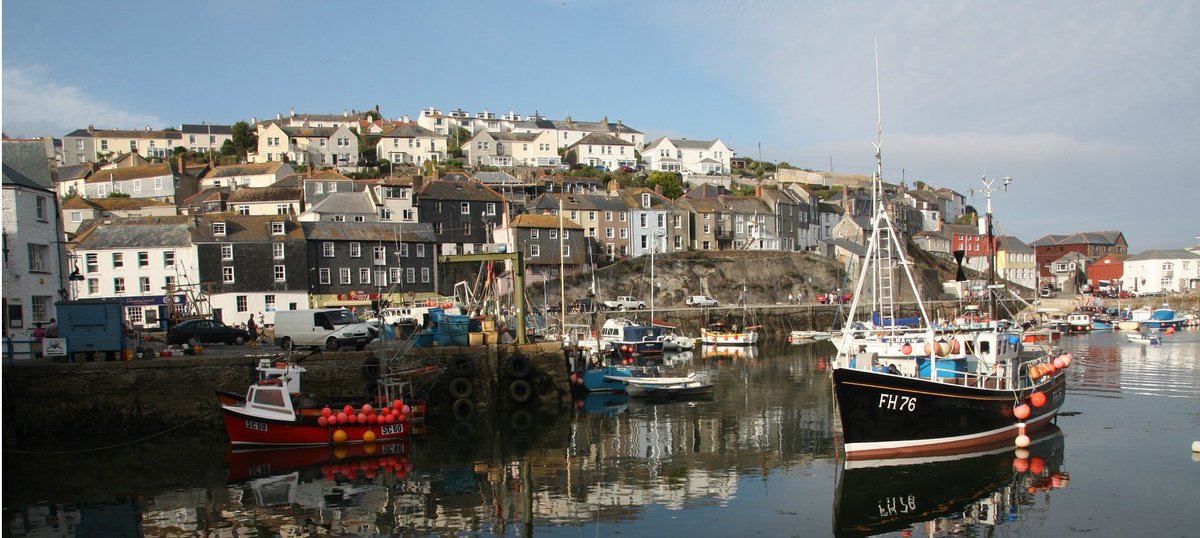 NHSSW's tweet photo. Interested in working as a GP in #Devon, #Cornwall or #Somerset? Take a look at our website to see the latest opportunities available at our local practices https://t.co/IQmeGpN6bC #nhsjobs #GPjobs #gpfv https://t.co/Kfg2VoQ1DP