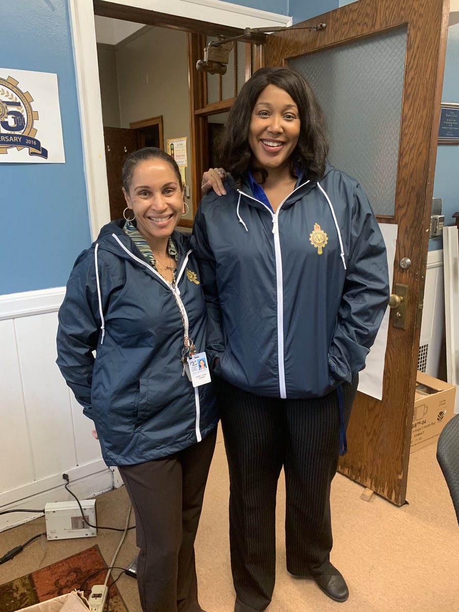 Chi_Voc's tweet image. Celebrating our teachers and student of the month! #atcvcawewin @network_cps @janicejackson @CPSTeachLearn #cpsSTEM