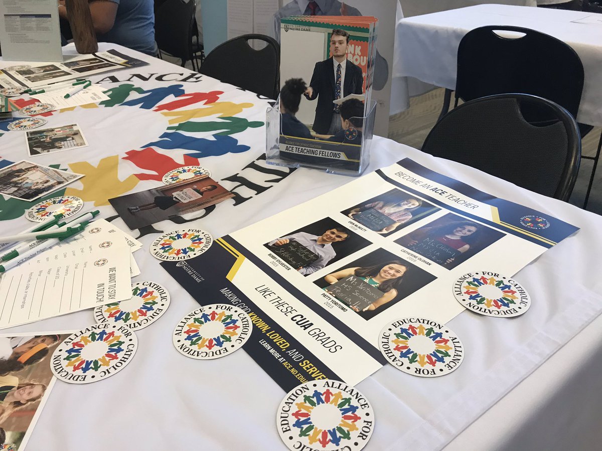 BridgetteatACE's tweet photo. Looking for some @ACEatND 27 teachers at @CatholicUniv today. Stop by the Career Fair in the Pryz Great Room from 11-2 to learn more 👩🏼‍🏫 👨🏻‍🏫 https://t.co/OHKdV0DrjP