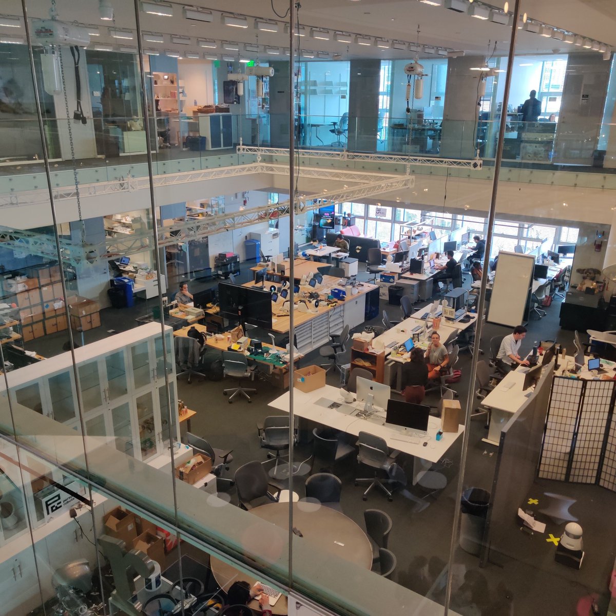 At MIT, visiting <a href="/MIT_CSAIL/">MIT CSAIL</a> 🧠 and <a href="/medialab/">MIT Media Lab</a> 🖥️