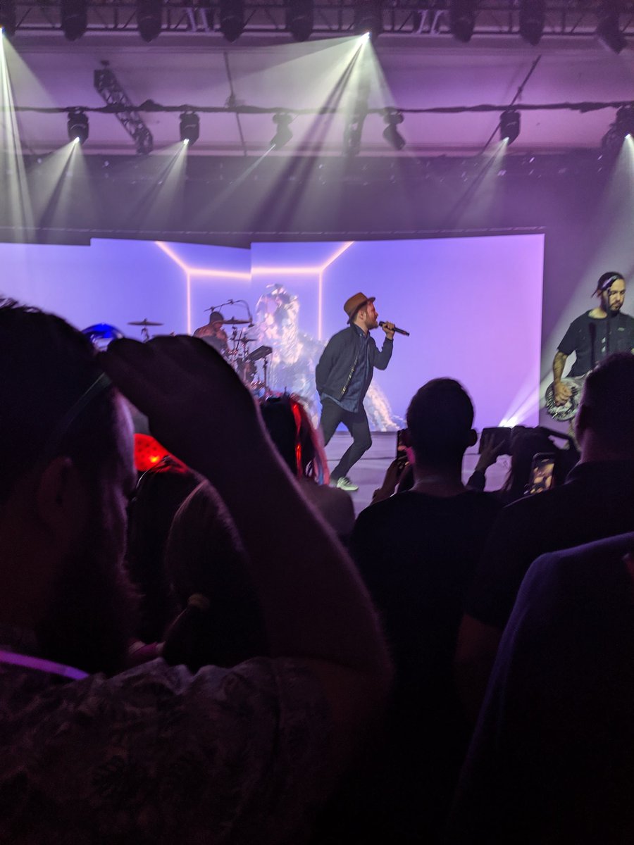 AndyK_Security's tweet image. Fall Out Boy to wrap up a great time at #MPOWER19 !