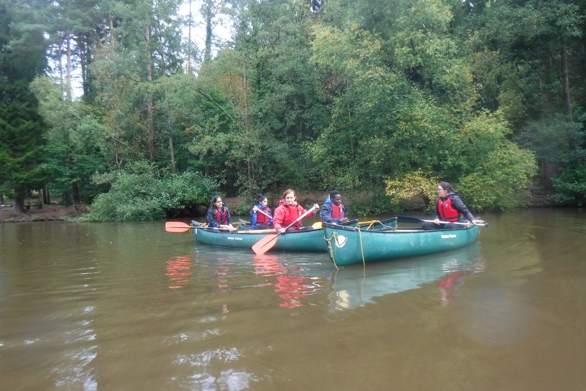 Battled through the #rain to run #teamactivities with @gloscol #gloucestercampus #esol .. groups took part in #canoeing #mtb #teambuilding #eggdrop @DeanWye <a href="/ForestofDeanNet/">Forest of Dean</a> <a href="/ForestryEngland/">Forestry England</a> #leafpeeping #orienteering #cinderfordoutdooradventure #Autumn #cinderford #mallardspike