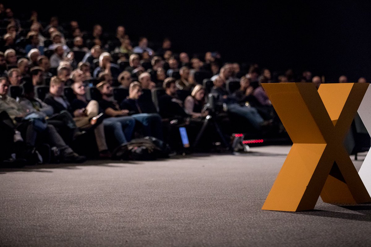 Devoxx's tweet photo. The very last Deep Dive tickets for #Devoxx Belgium have been sold today. Looking forward to a full house next month! #CompletelySoldOut https://t.co/h7olxqgtjV