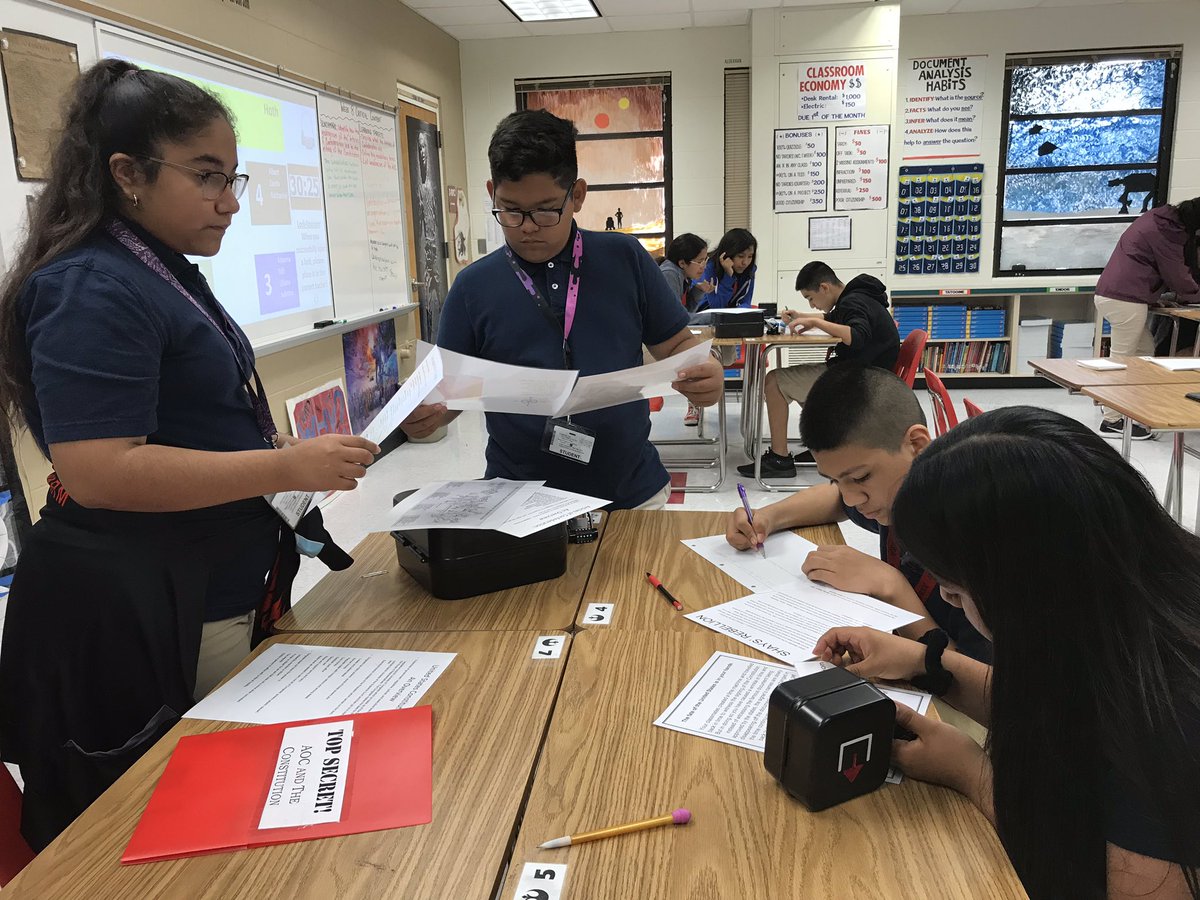 DyanKonicek's tweet photo. I π Breakout Box day! My young Jedi Apprentices and Younglings are busy trying to save the Constitution. Two successful groups in Hoth so far. #imsproud @IMS_Indians https://t.co/IYnQWNH5ce