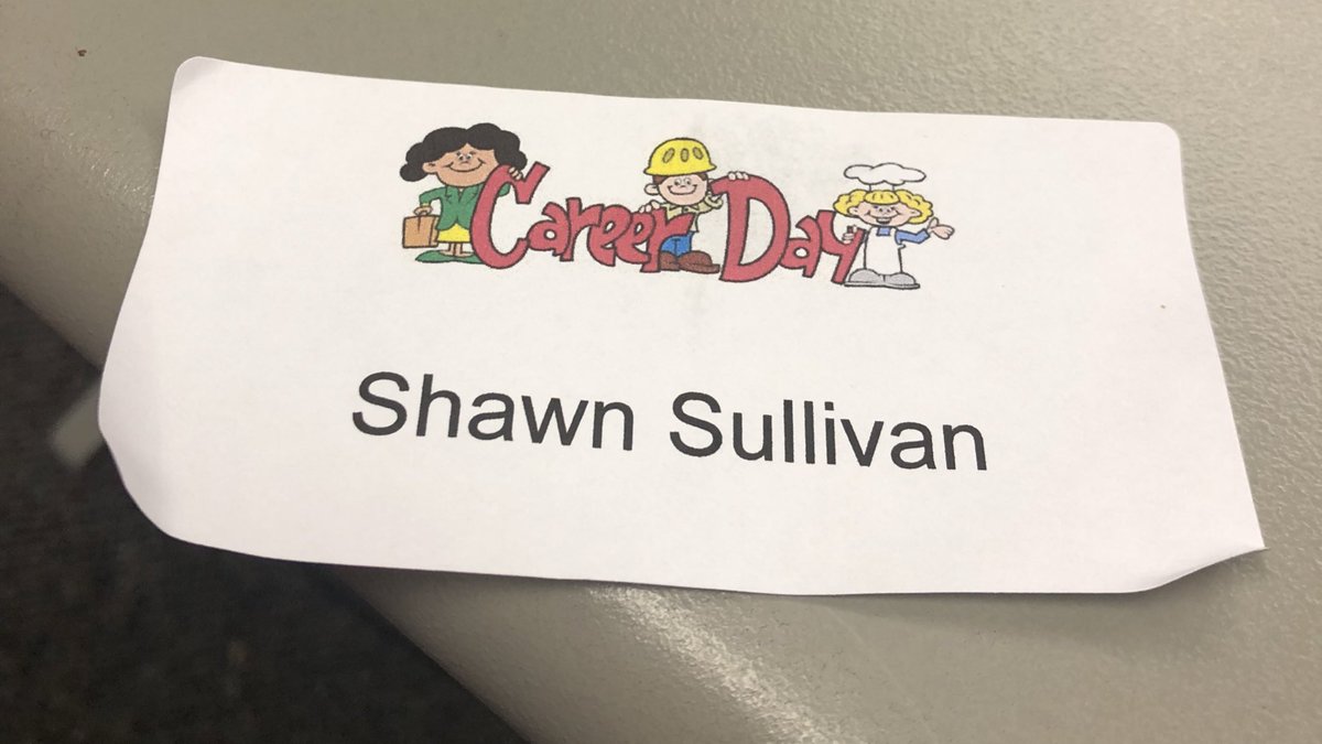 shawnksullivan's tweet photo. Pit stop in @townpendleton on #ChirpChirpFriday for career day @PendletonElem Best piece of wisdom I gave today? Listen to your parents and teachers. Thanks for having me! https://t.co/1pZaxjab0E