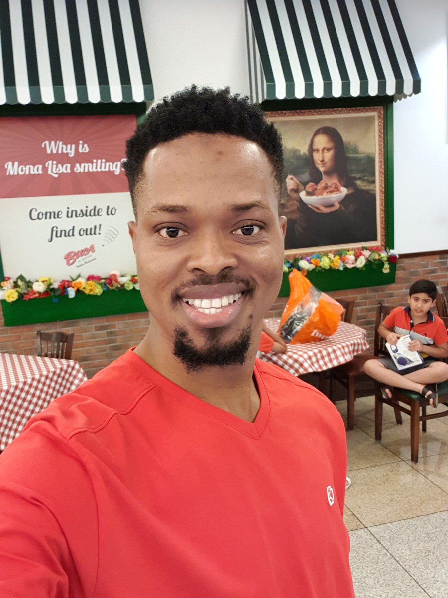 SmileyyTravels's tweet photo. As it’s #WorldSmileDay today! 😁✌ https://t.co/LuGX9ulajT