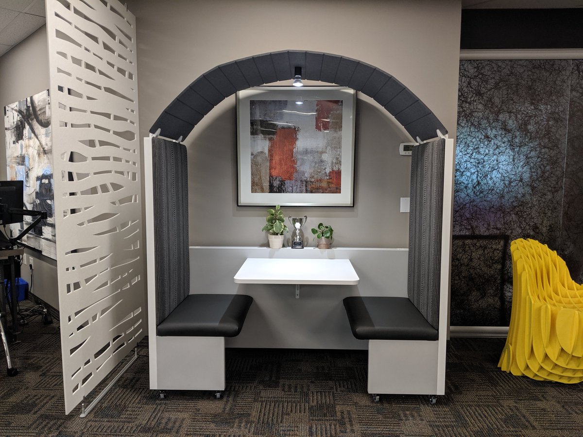 swiftspaceinc's tweet photo. The DOS makes another great addition to our showroom! We've already seen this in use for quick touchdown meetings!

#mobilefurniture #newproducts #showroom #officegoals #officeinteriors #officedesign #officespaces #officefurniture https://t.co/Gke5i1Gf6K