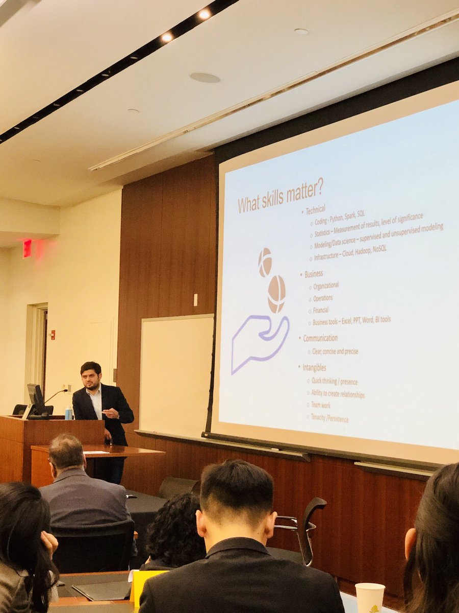 phandleyjr's tweet photo. #AnalyticsDay #SimoninNYC https://t.co/DvoDHwewLB