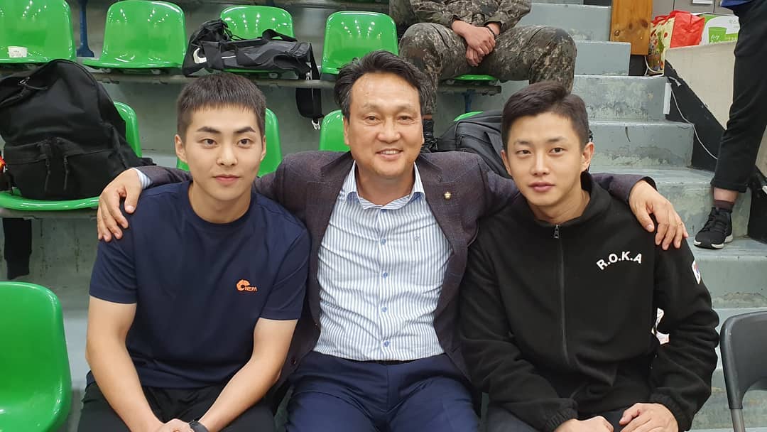 It feels so good to see our Minseok healthy and happy! 😍
#XIUMIN <a href="/weareoneEXO/">EXO</a> #KimMinseok