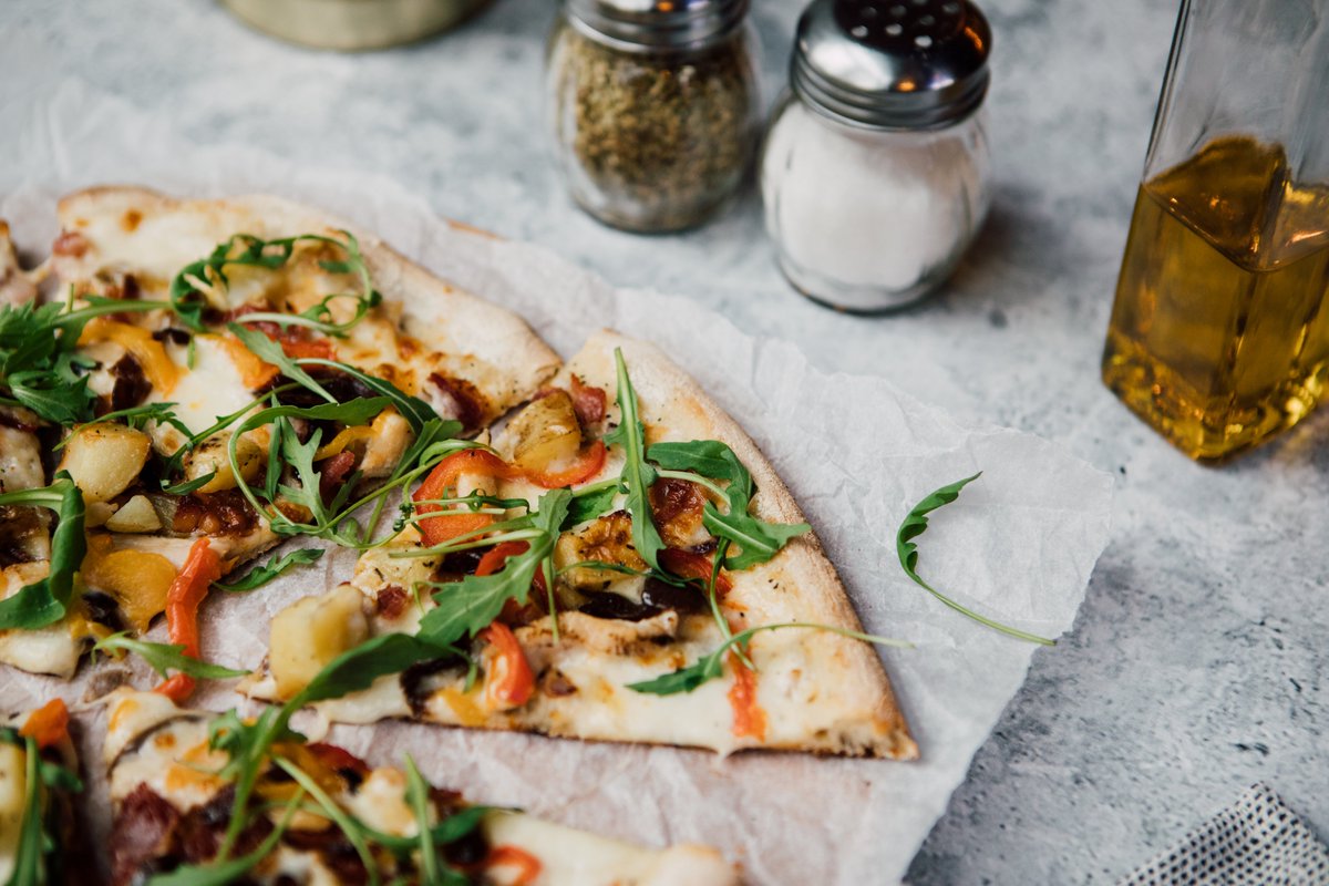 TGIF! Tag a mate who you want to share a pizza with!!!