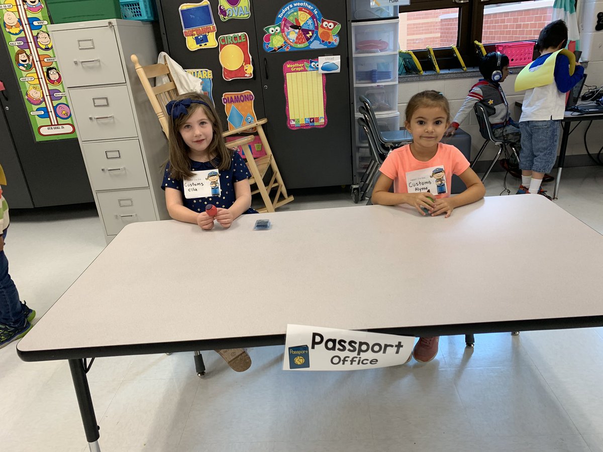 Our airport staff! :) <a href="/GoshenPostES/">Goshen Post ES</a> #gogpgators