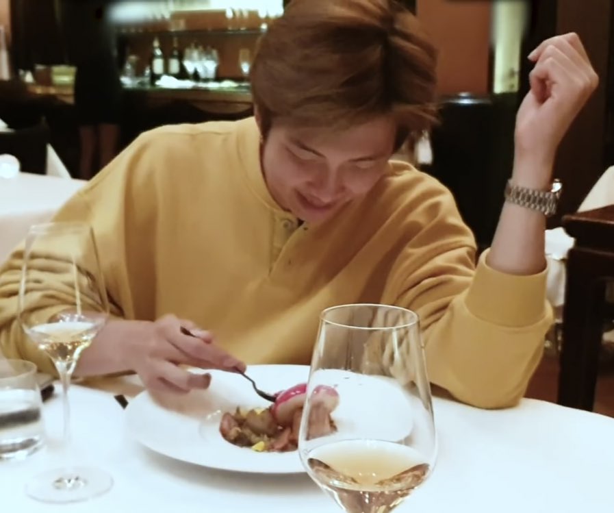 HE’S SO CUTE, I CAN’T STAND IT.