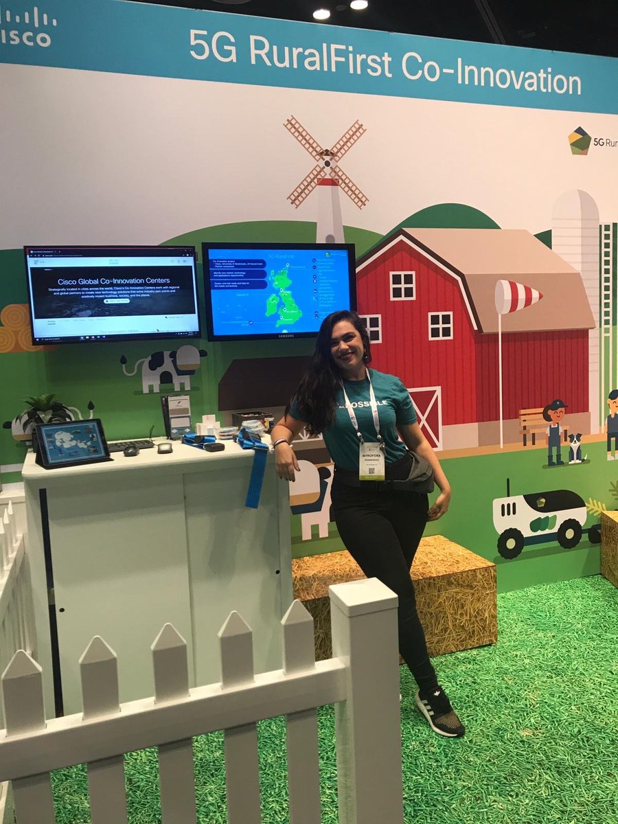 5GNewThinking1's tweet photo. .@CiscoUKI's @myro_ is talking all about rural connectivity and co-innovation with the women technologists at #GHC19 #WomenInTech 👩‍💻👩‍💻 https://t.co/3xPt8RN5qN