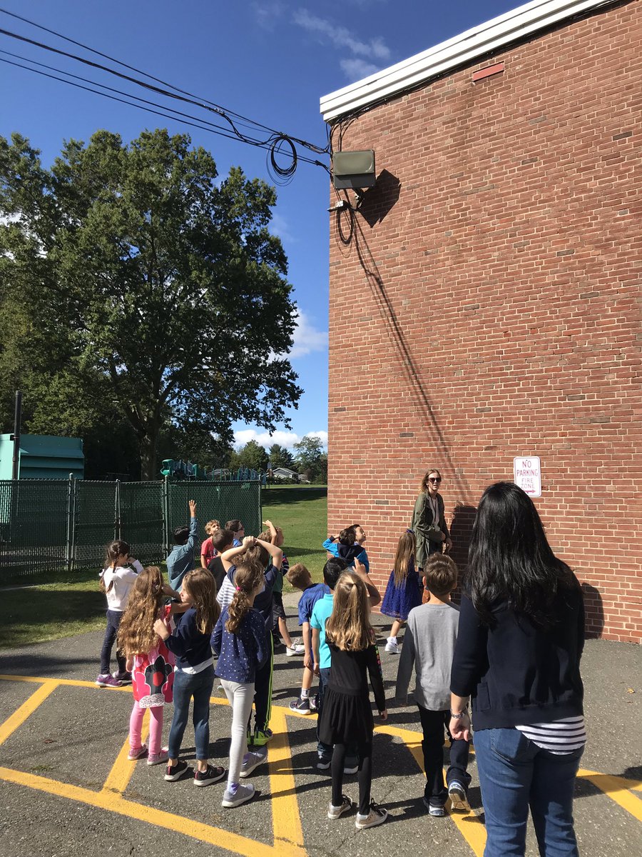 QRSCorrigan's tweet photo. Observing shadows during our science walk @qrbryant https://t.co/xXvFEoU1Fh